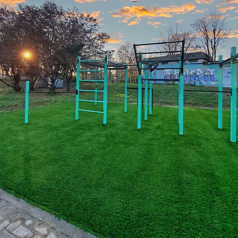 Prato sintetico per uso sportivo